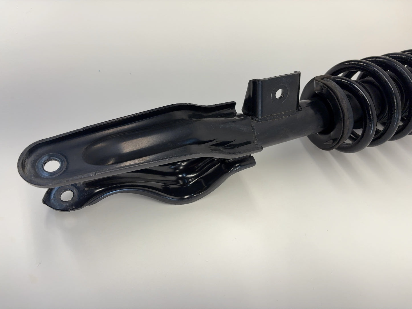 2021 Tesla Model Y Front Left Strut Absorber 1188363-00-E