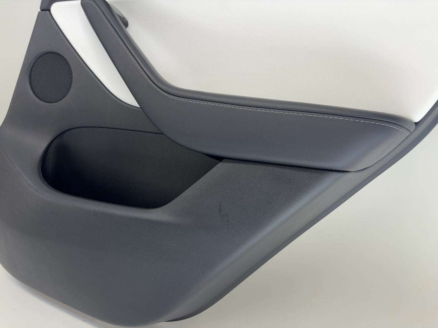 2021 Tesla Model Y Rear Right Door Panel 1497297-92-B