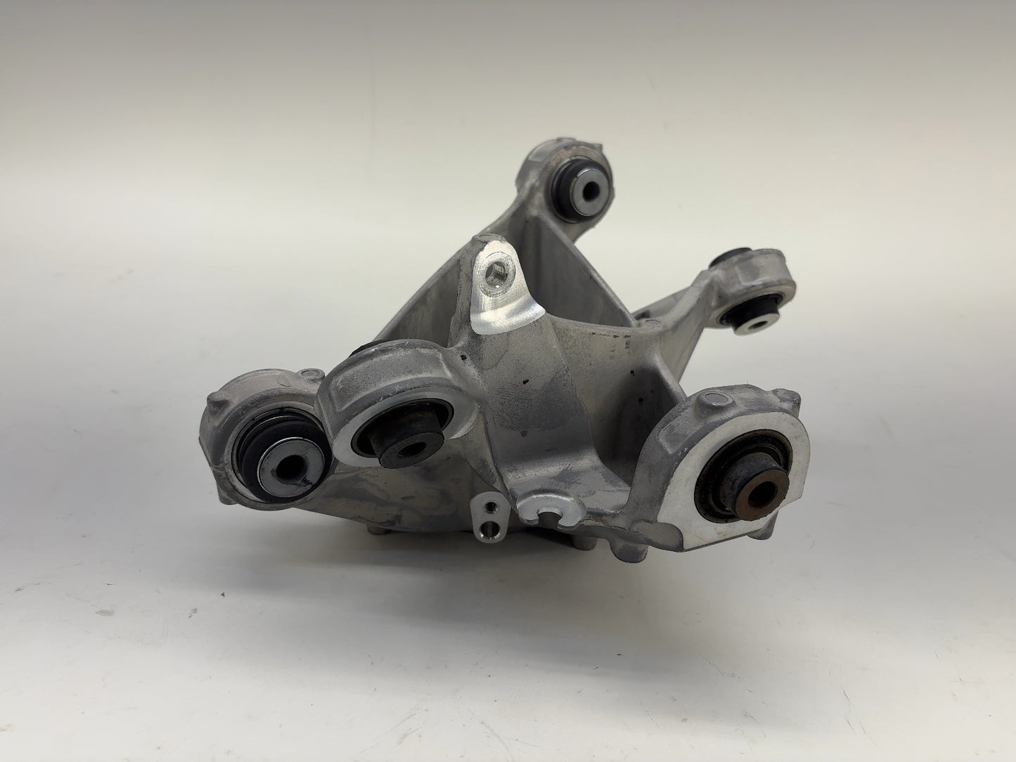 2022 Tesla Model Y Rear Knuckle Right 1188416-00-F