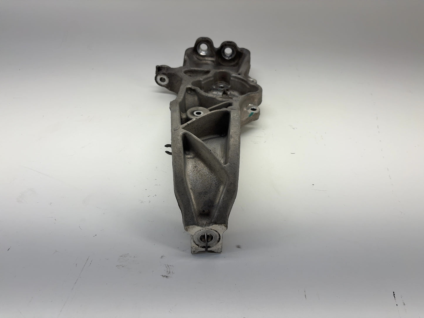 2015-2021 Tesla Model S Front Left Knuckle 1030605-00-D