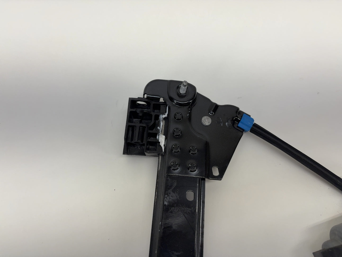 2012-2020 Tesla Model S Front Right Window Regulator 6006651-00-G