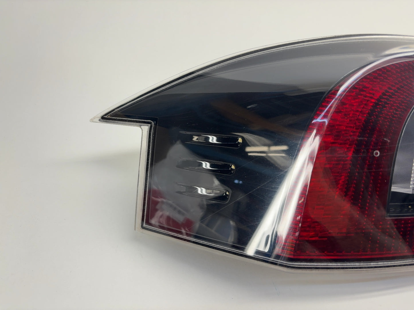 2015 Tesla Model S Left Tail Lamp 6005918-00-D