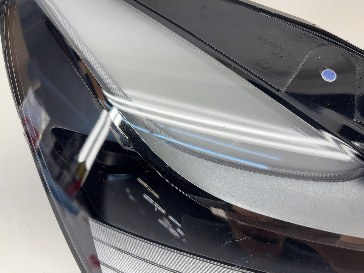 2024-2025 Tesla Model Y Global Headlamp Right 1514953-00-E