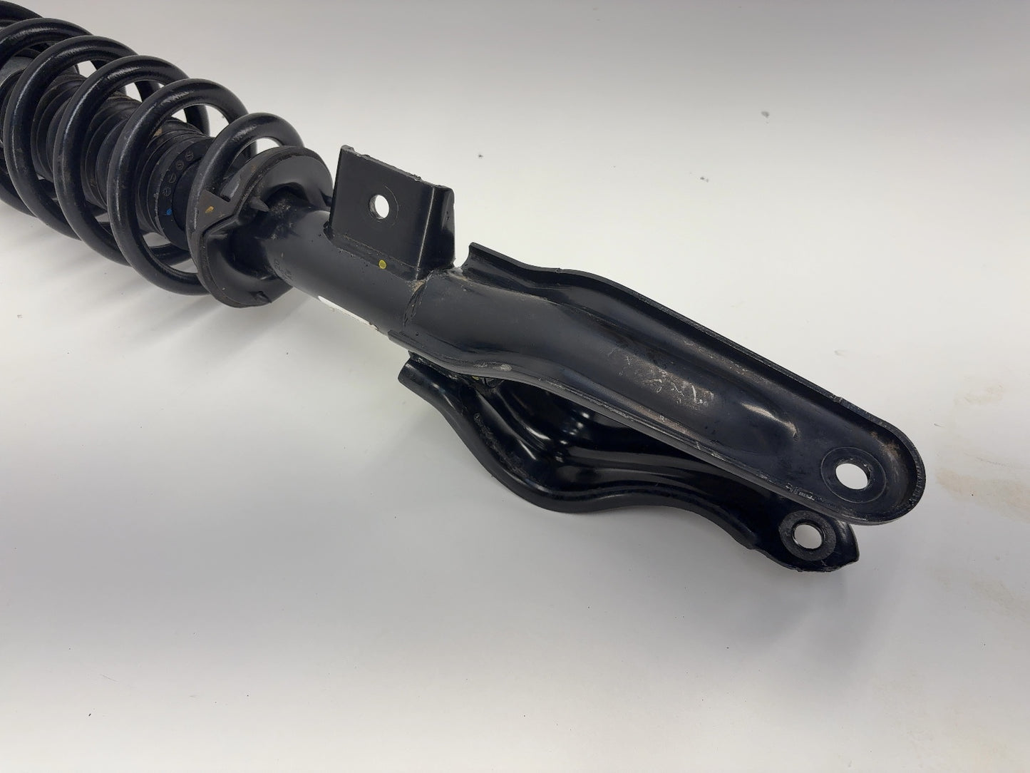 2026 Tesla Model Y Juniper Front Damper Dual Motor Right 2188368-01-C