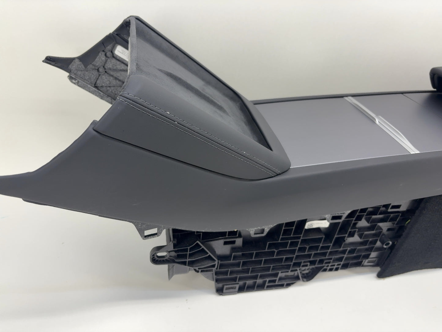 2025 Tesla Model 3 Highland Center Console 1714377-28-F