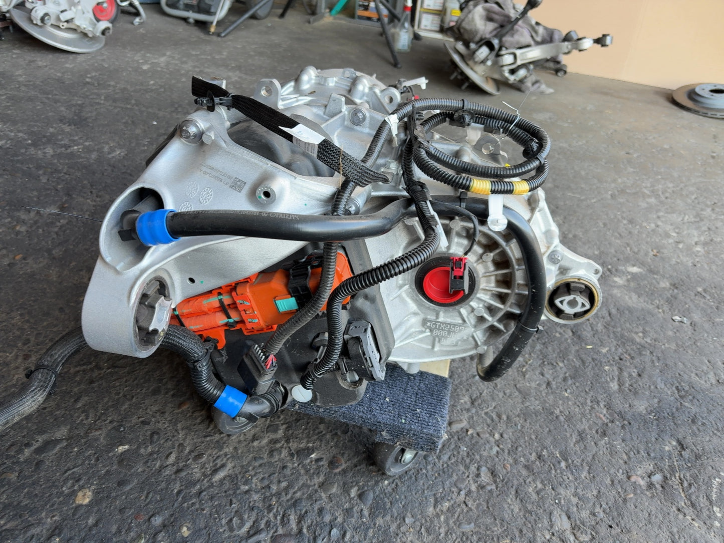 2026 Tesla Model Y Juniper Rear Drive Unit 4d3 1663000-TL-E