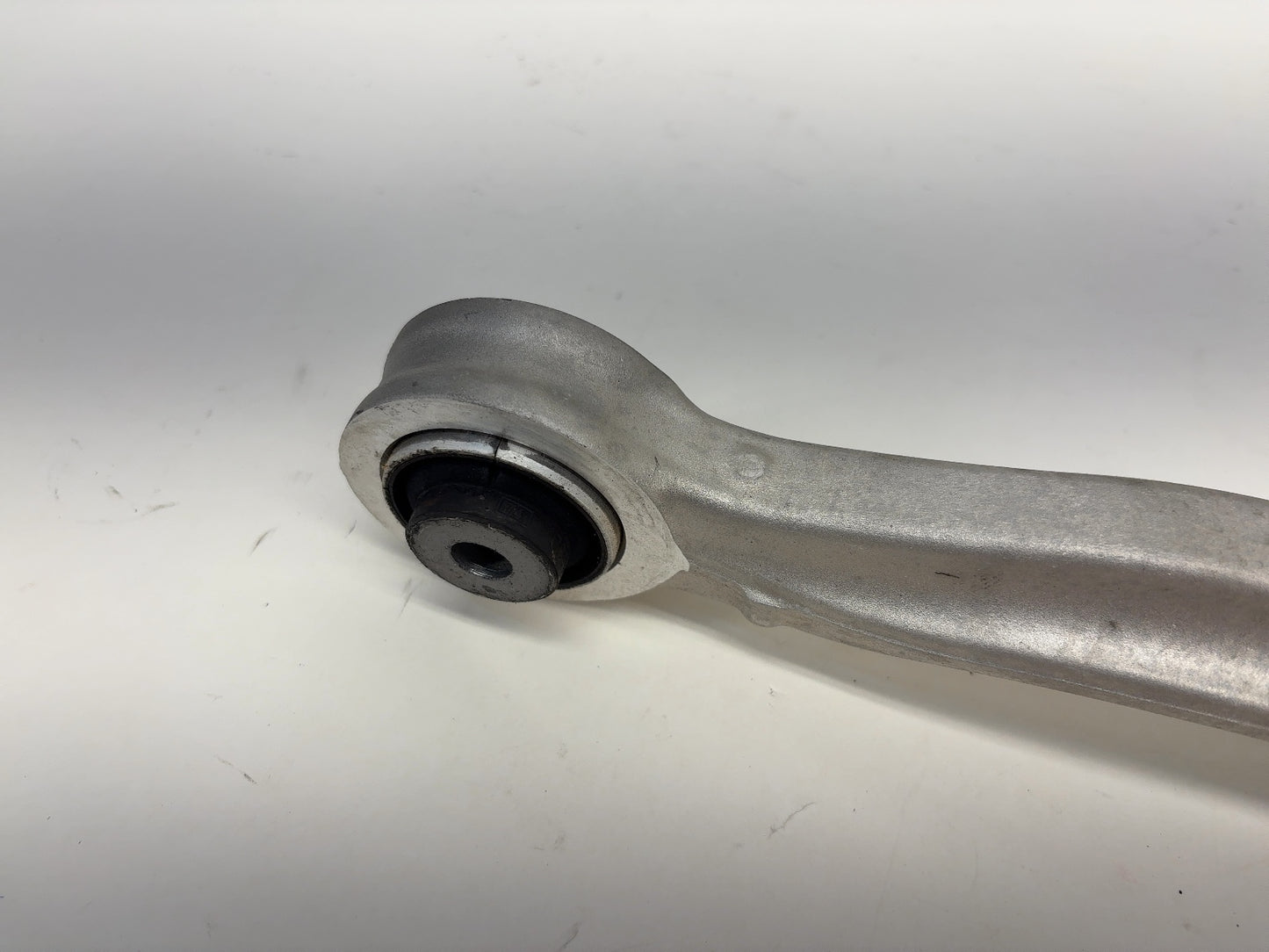 2026 Tesla Model Y Juniper Rear Upper Fore Link 2188421-00-C