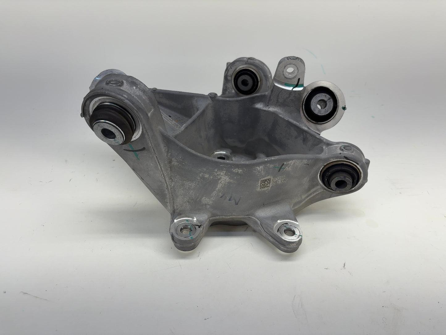 2026 Tesla Model Y Juniper Rear Knuckle Right 2188416-00-C