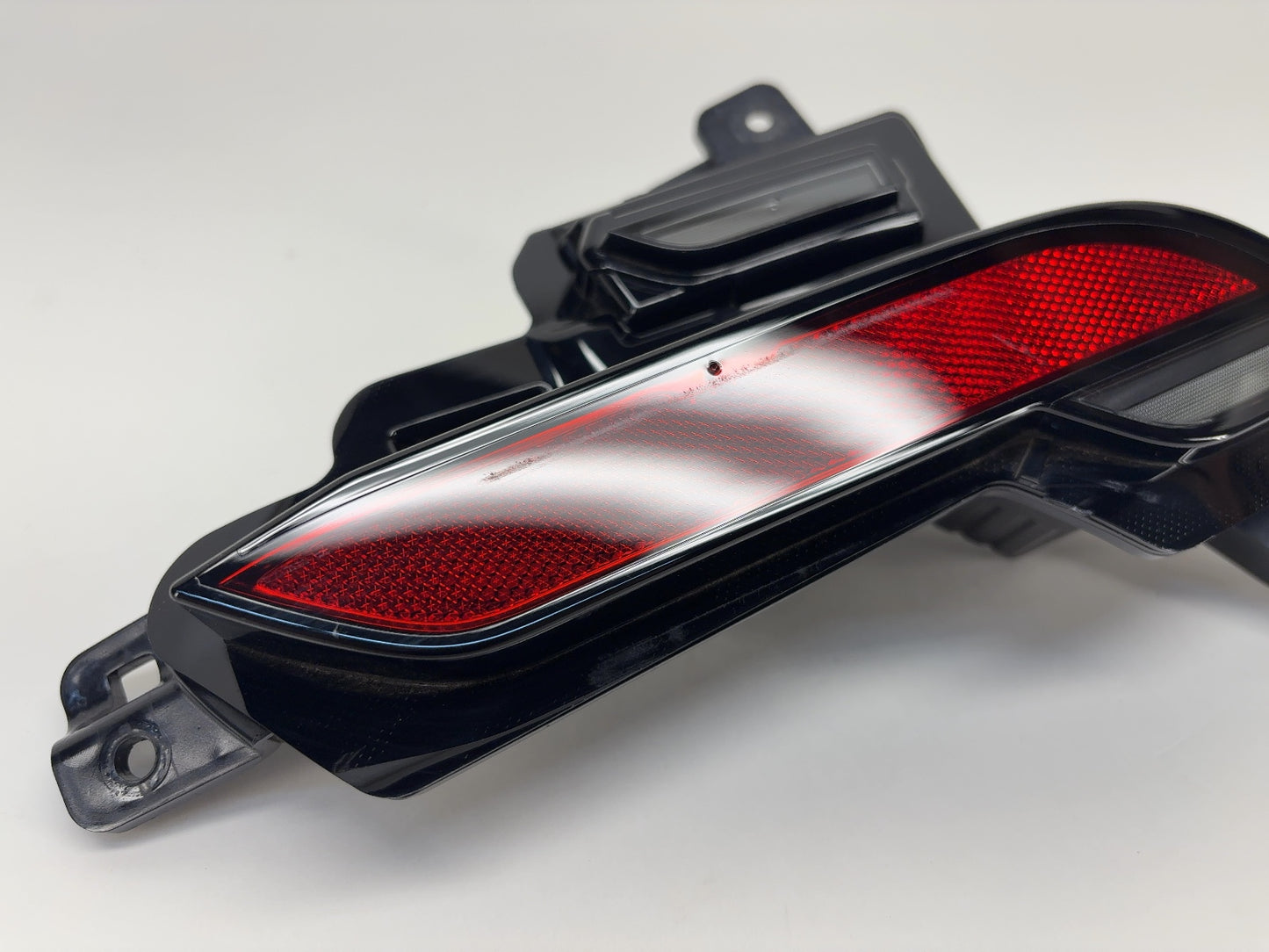2026 Tesla Model Y Juniper Rear Lamp Right 1979445-10-D