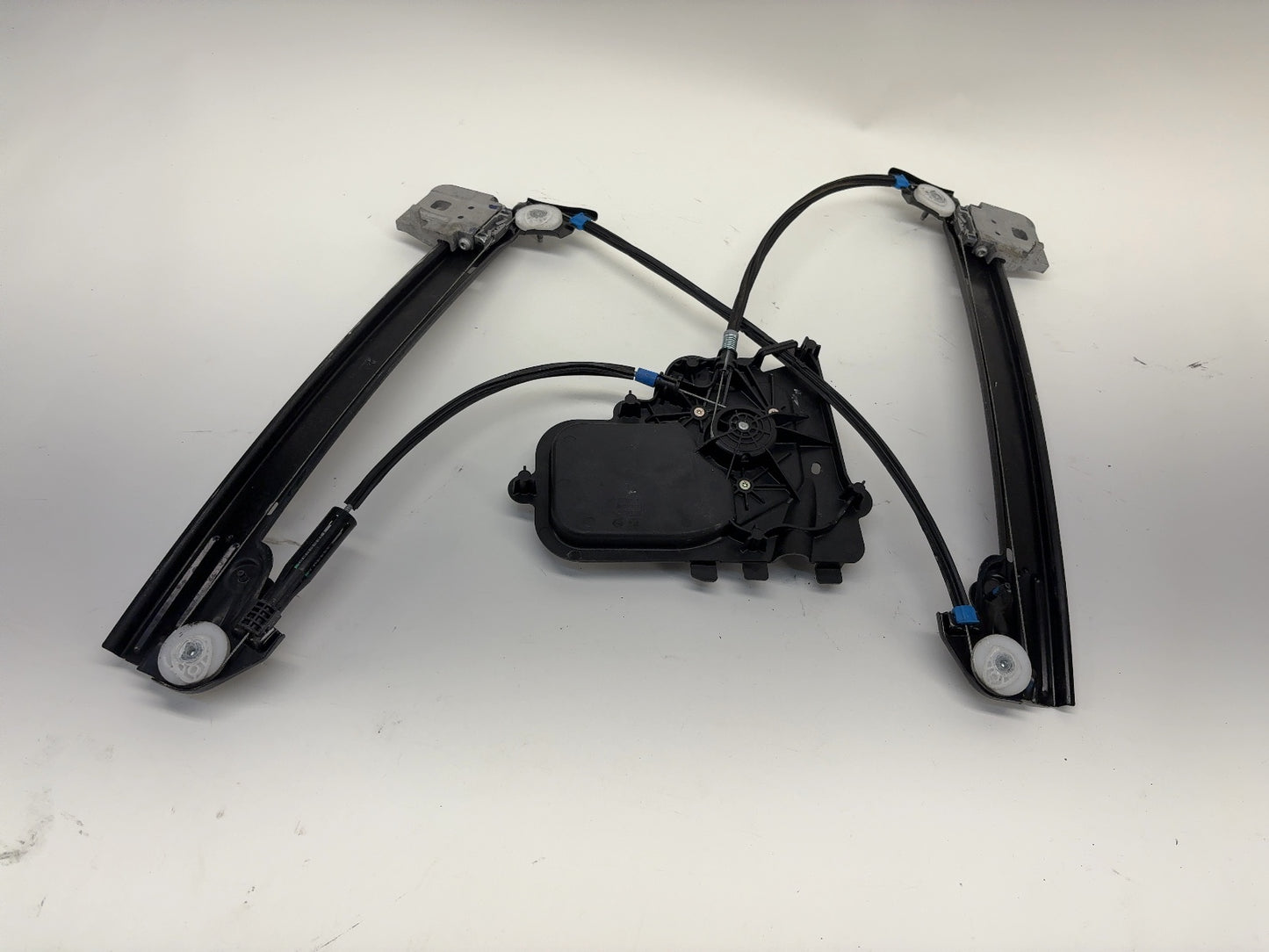 2018 Tesla Model 3 Front Left Window Regulator 1096620-99-H