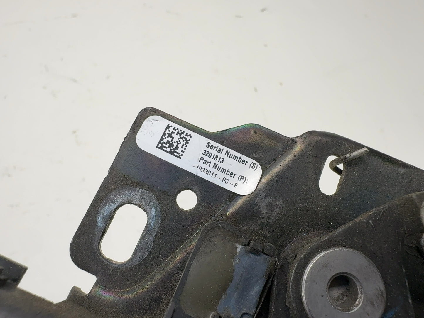 2018 Tesla Model X Hood Latch 1033011-00-E