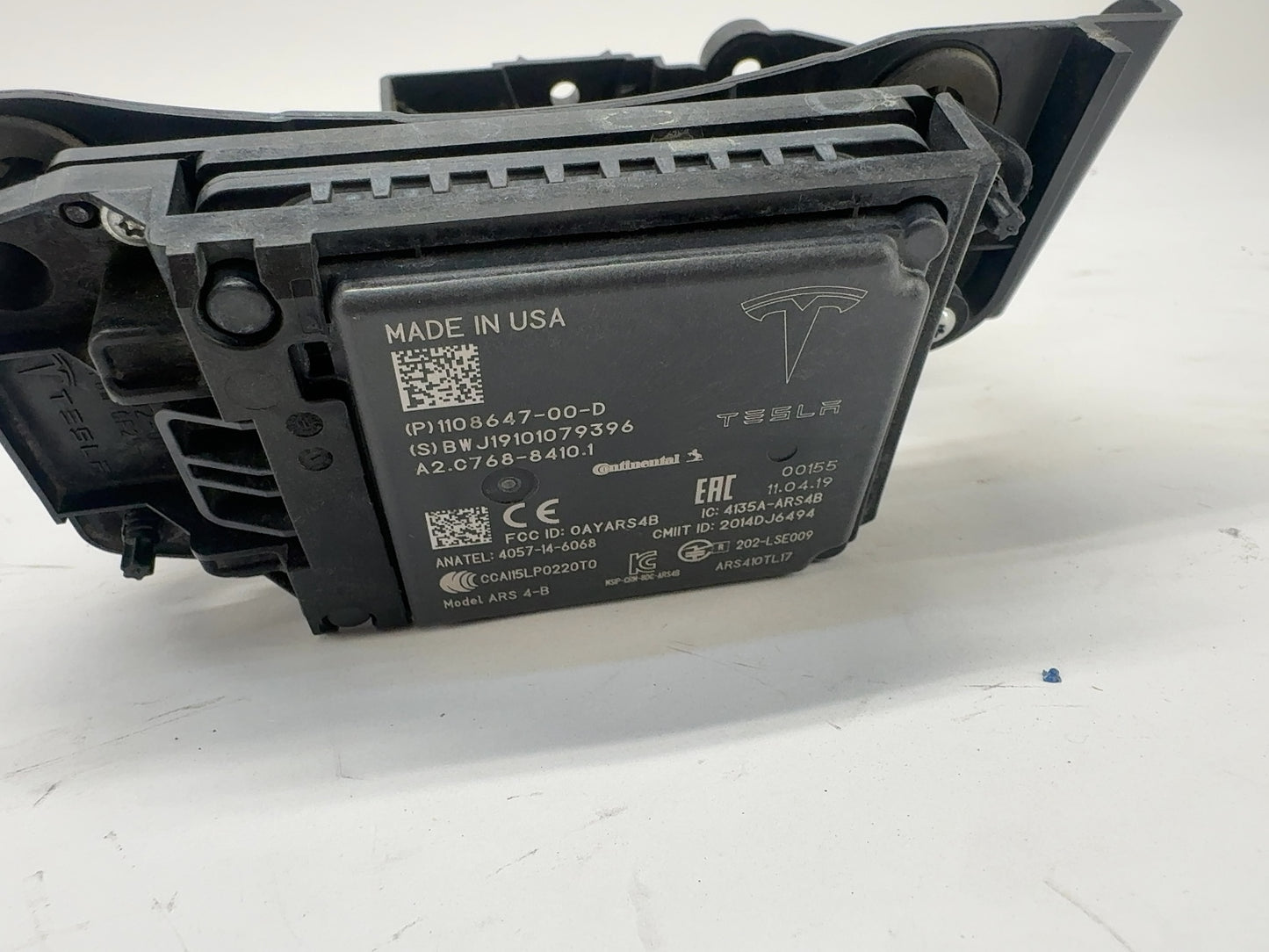 2019-2021 Tesla Model S Radar With Bracket 1108647-00-D