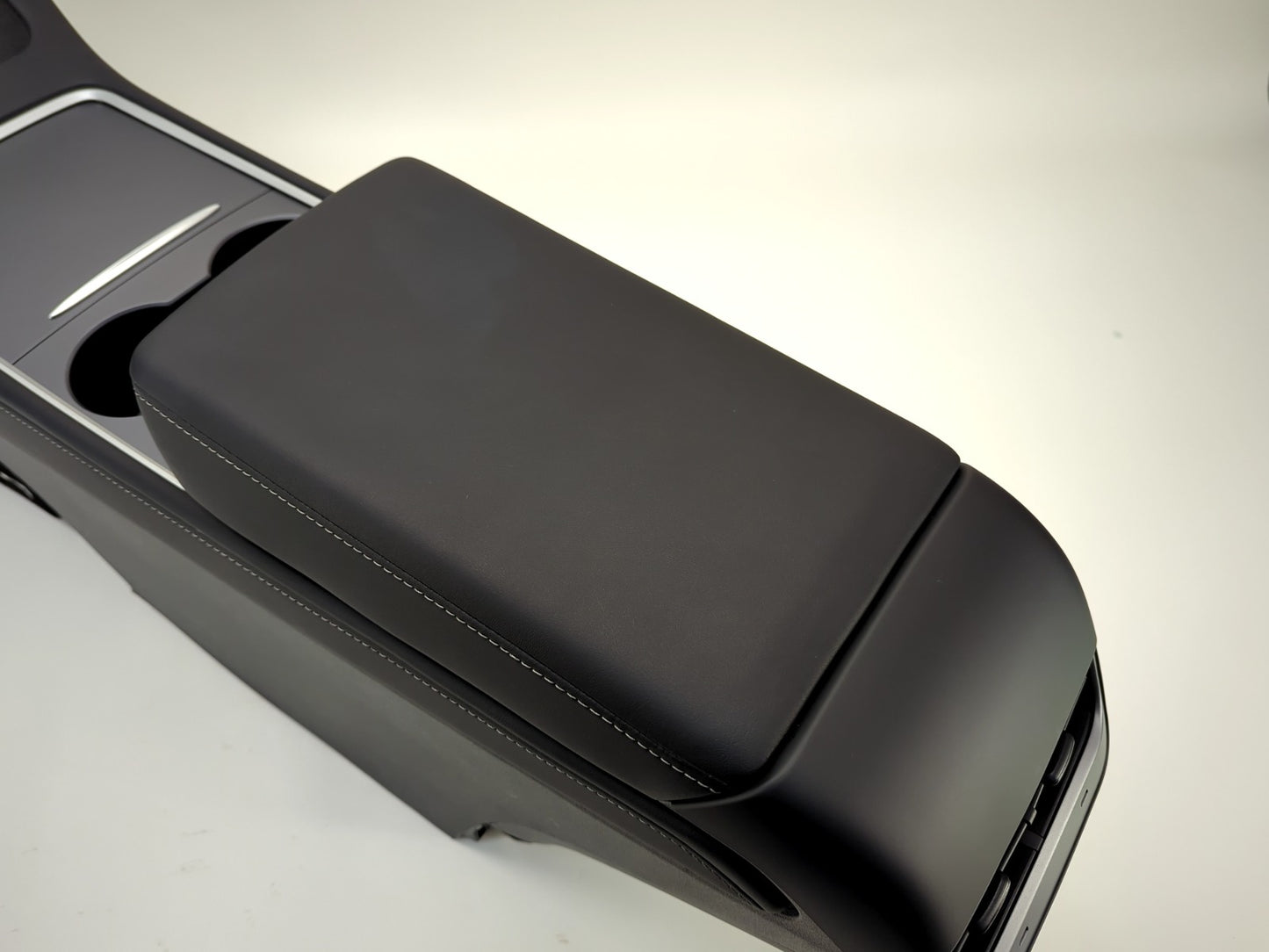2023 Tesla Model 3 Center Console 2.0 1755501-71-F