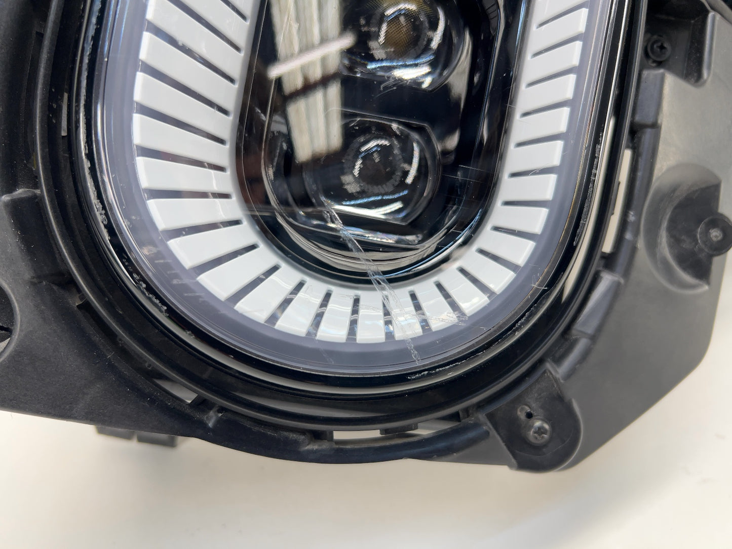 2022 Rivian R1T Left Headlamp Assembly PT00000465-L