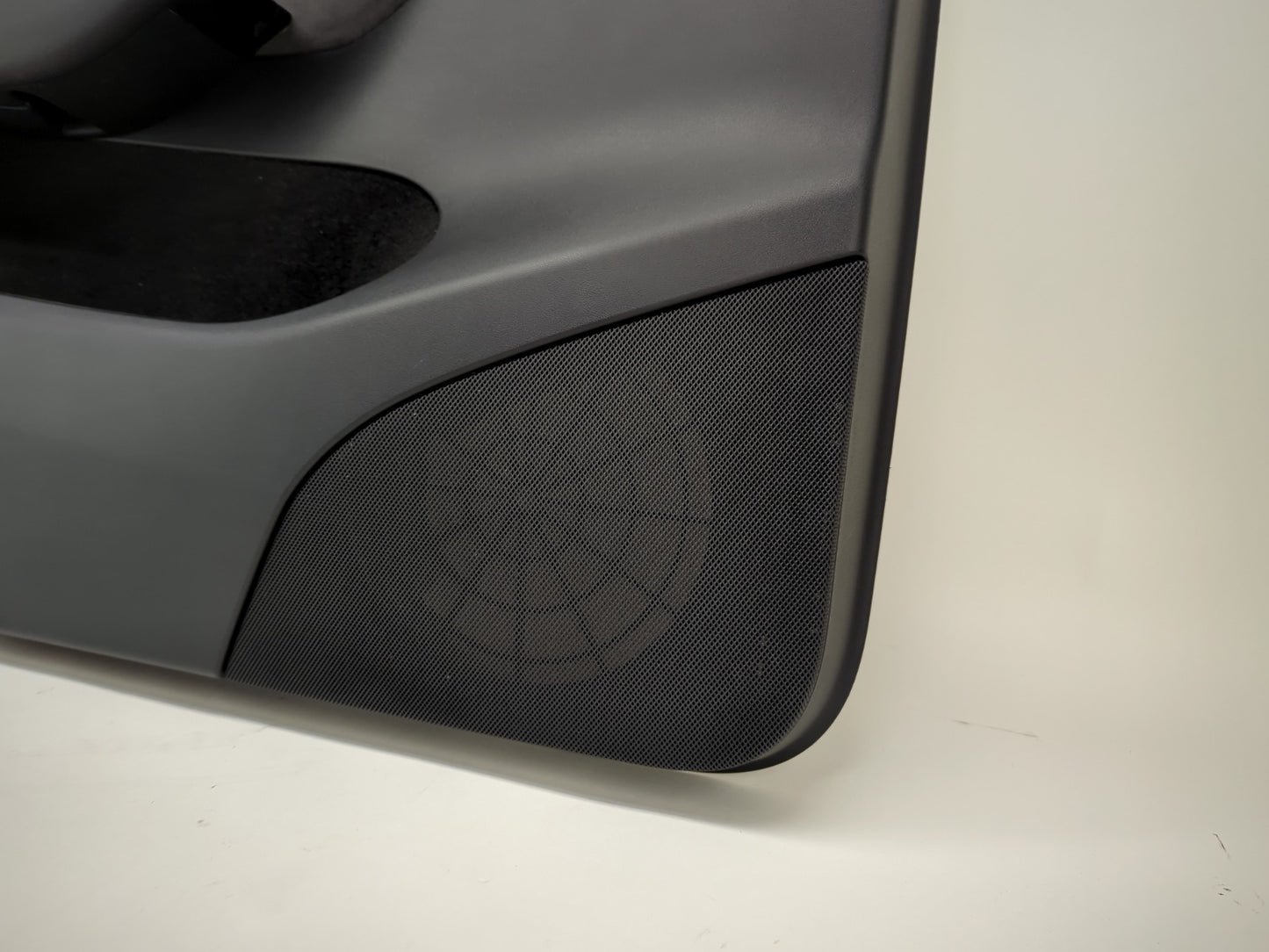 2024-2025 Tesla Model Y Front Left Door Panel 1997294-00-E