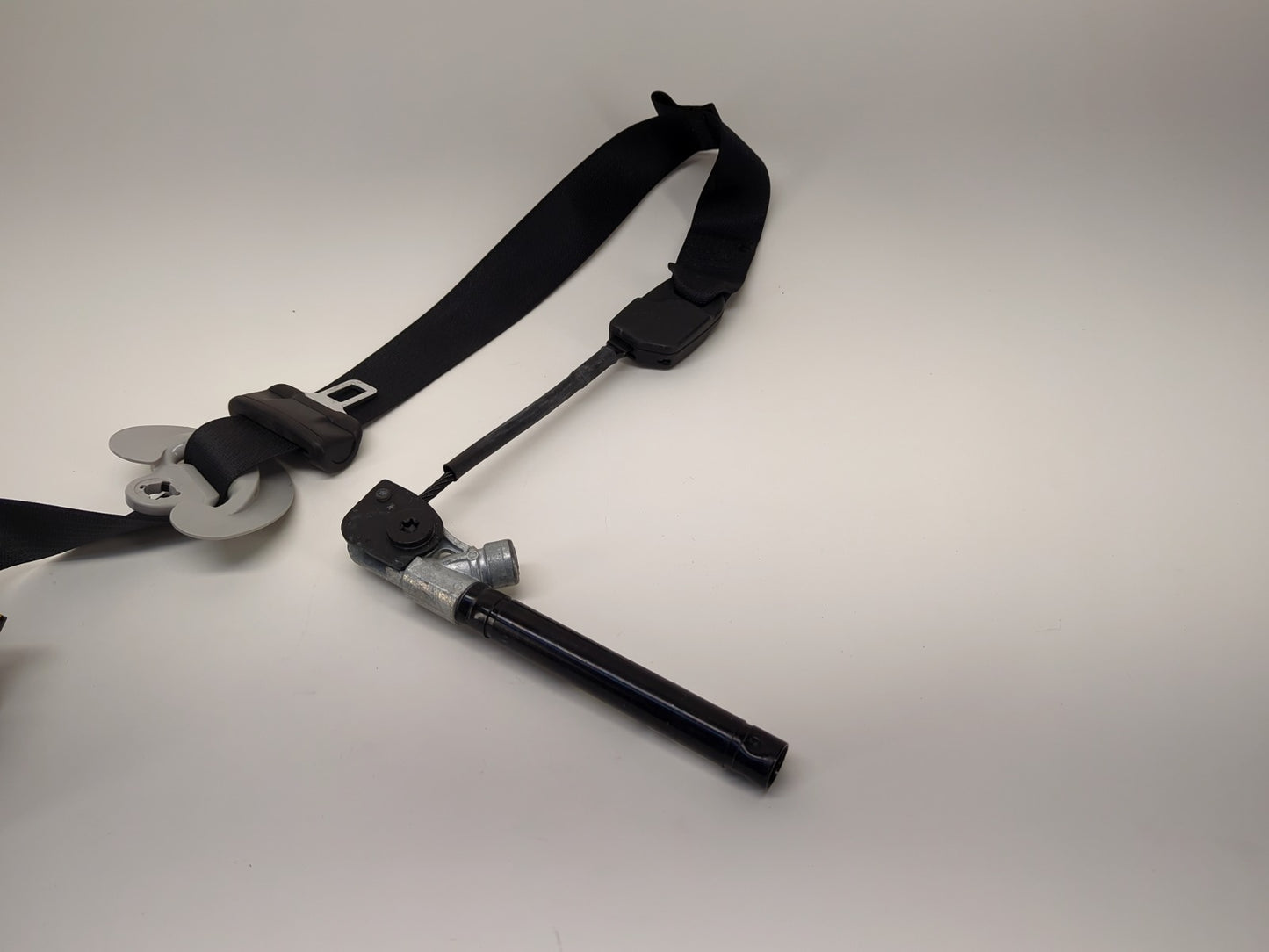 2022-2023 Tesla Model 3 Front Right Seatbelt w Pretensioner 1081279-01-H