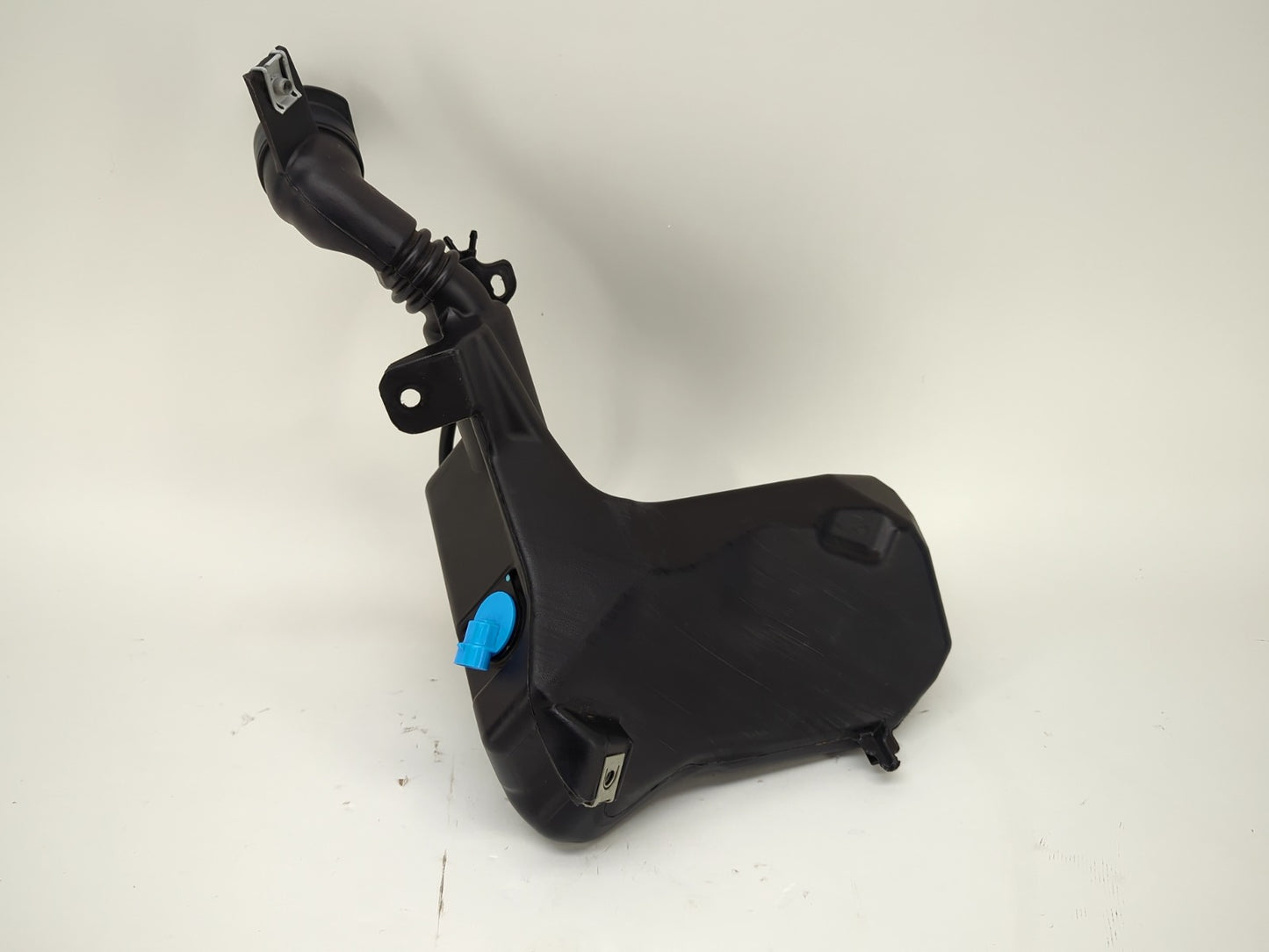 2022-2023 Tesla Model 3 Windshield Washer Tank 1096062-00-H