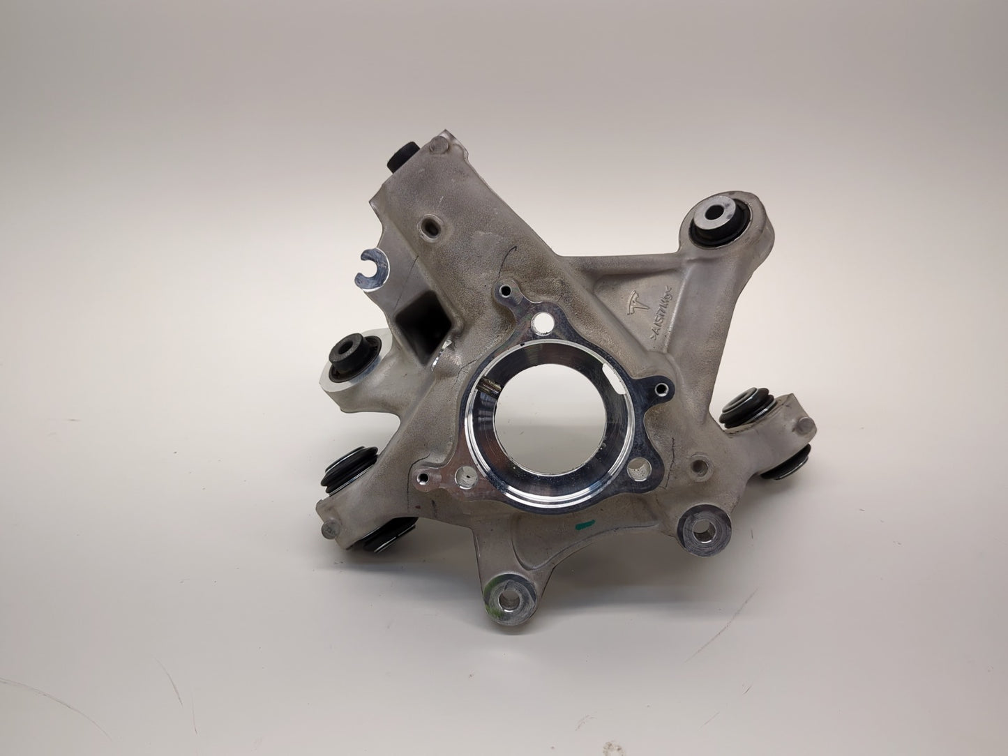 2025 Tesla Model Y Rear Knuckle Right 1188416-00-G