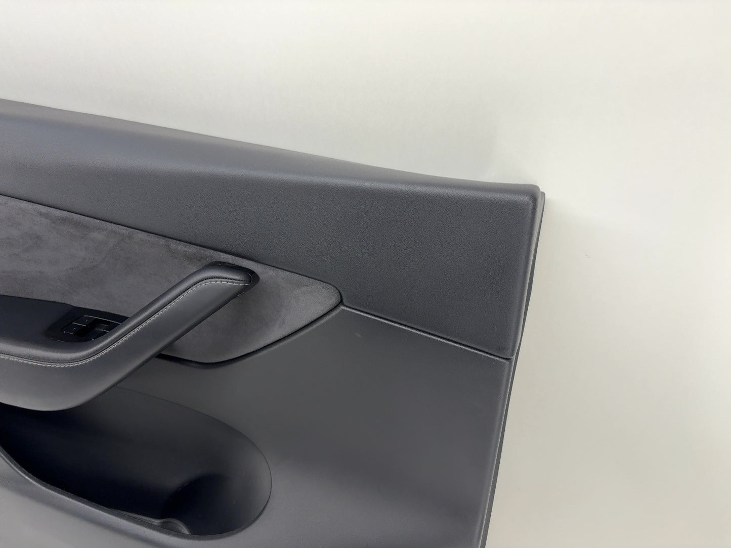 2021 Tesla Model Y Front Left Door Panel Black 1497294-91-B