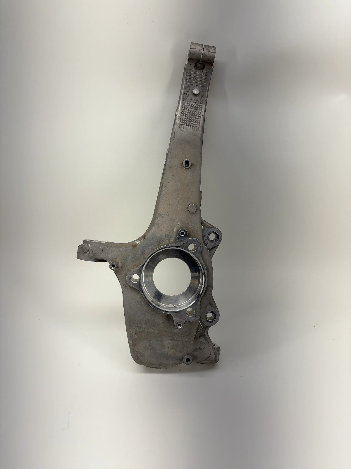 2021-2022 Tesla Model Y Front Left Knuckle 1188311-00-D