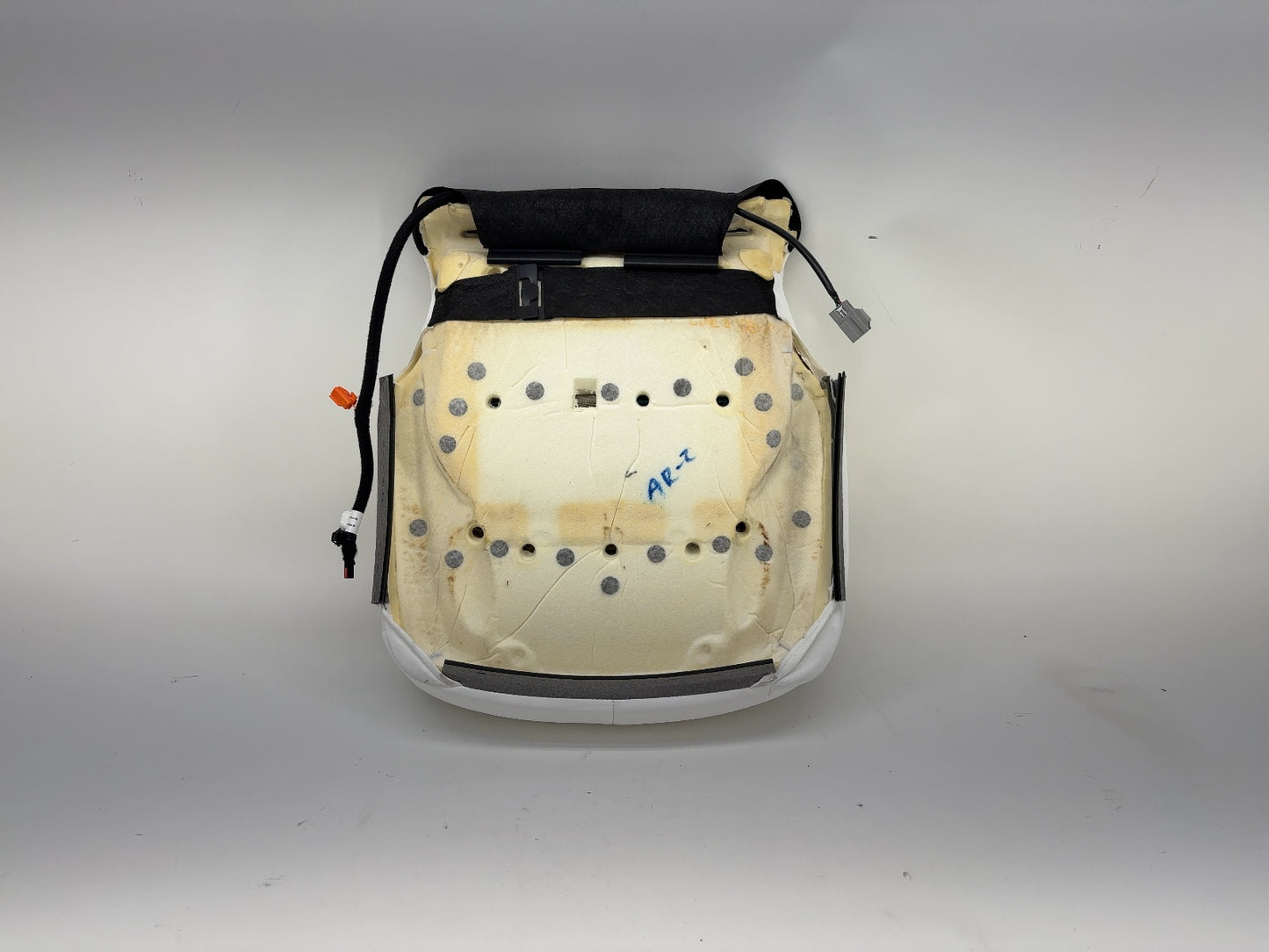 2022 Tesla Model 3 Front Right Passenger Seat Lower Cushion White 1452936-02-F