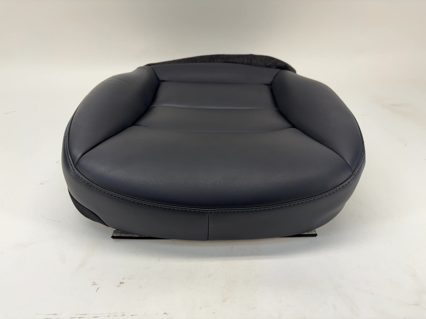 2020-2022 Tesla Model Y Front Right Passenger Seat Lower Cushion Black 1452936-91-E