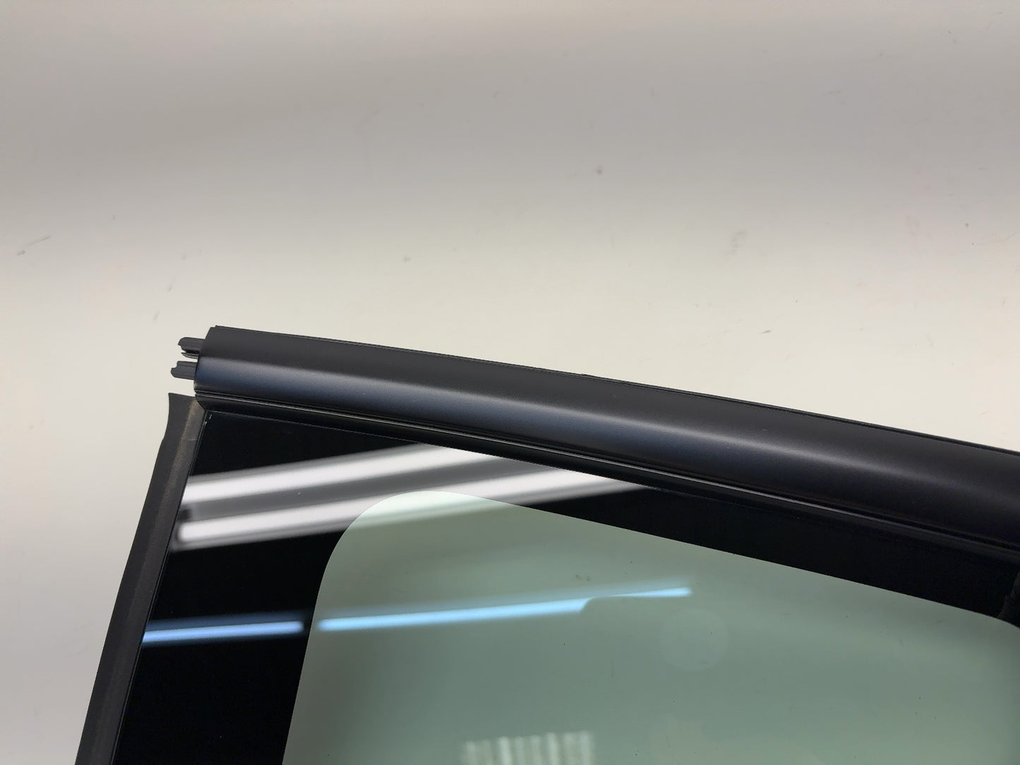2025 Tesla Model 3 Highland Rear Quarter Glass Left Black 1915483-20-C