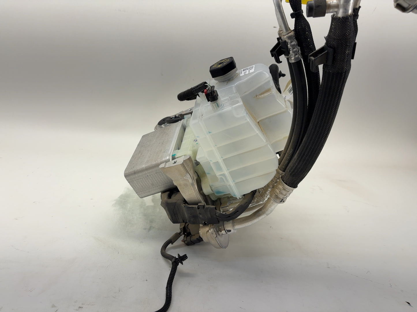 2025 Tesla Model Y Supermanifold Assembly 1547595-00-G