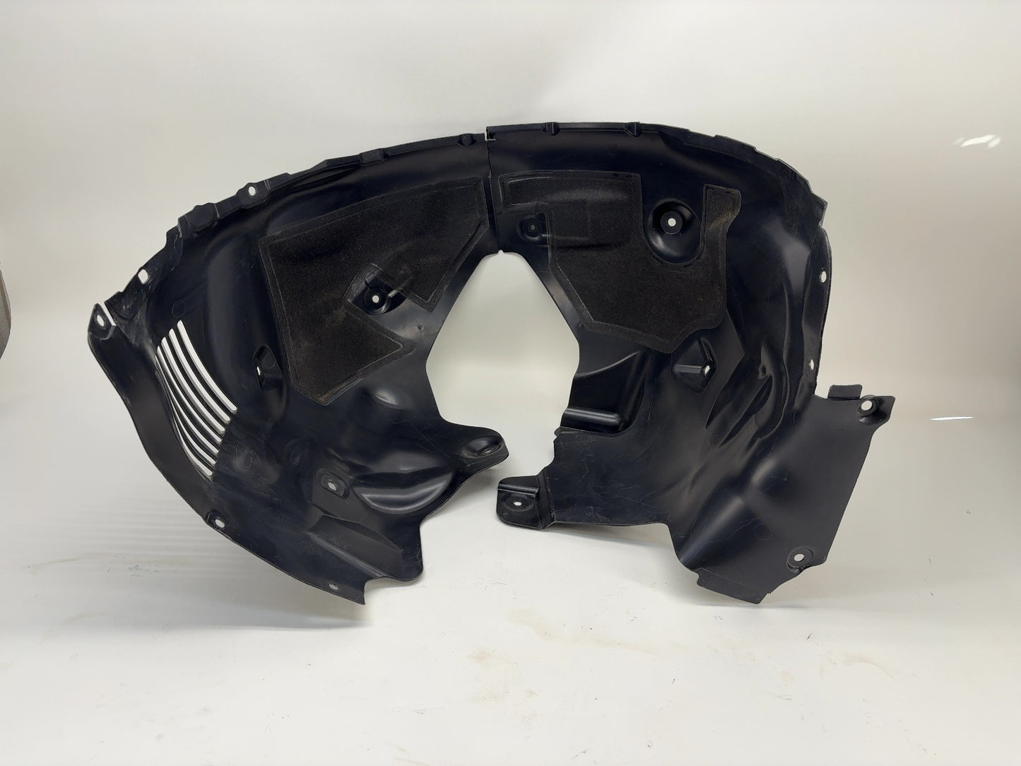2025 Tesla Model Y Wheel Liner Front Left 1492613-00-C