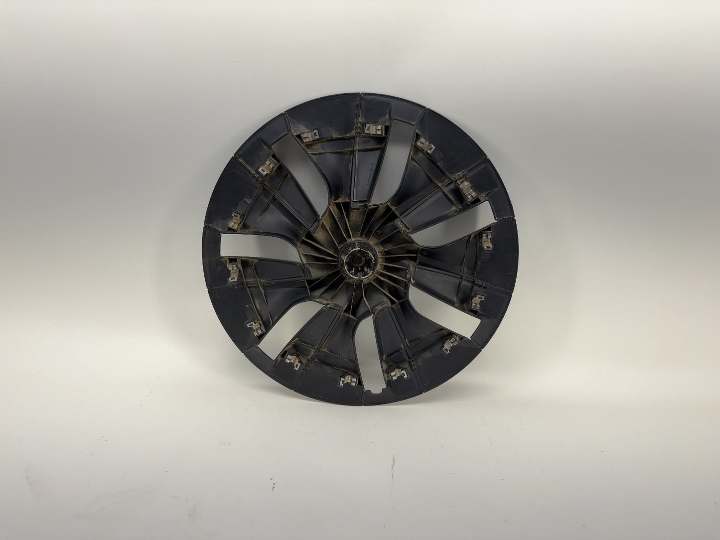 2024 Tesla Model Y Wheel Cover 19 Inch Gemini Black 1044235-01-F