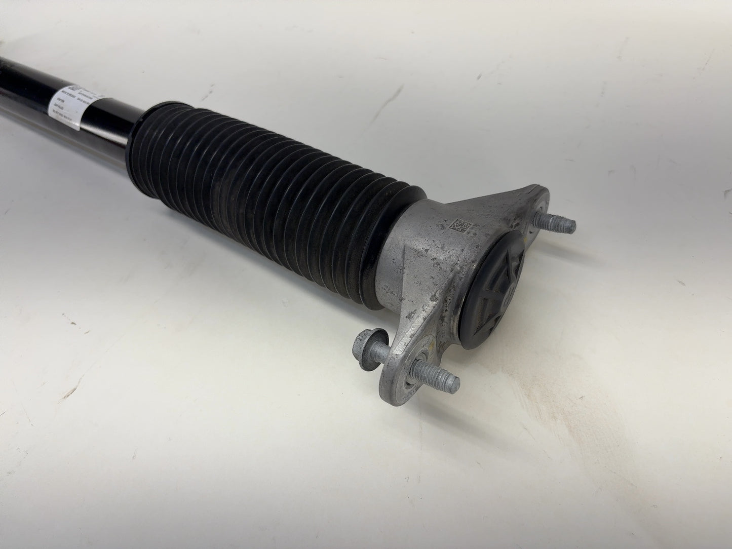 2023 Tesla Model Y Rear Strut Absorber 2288463-00-A