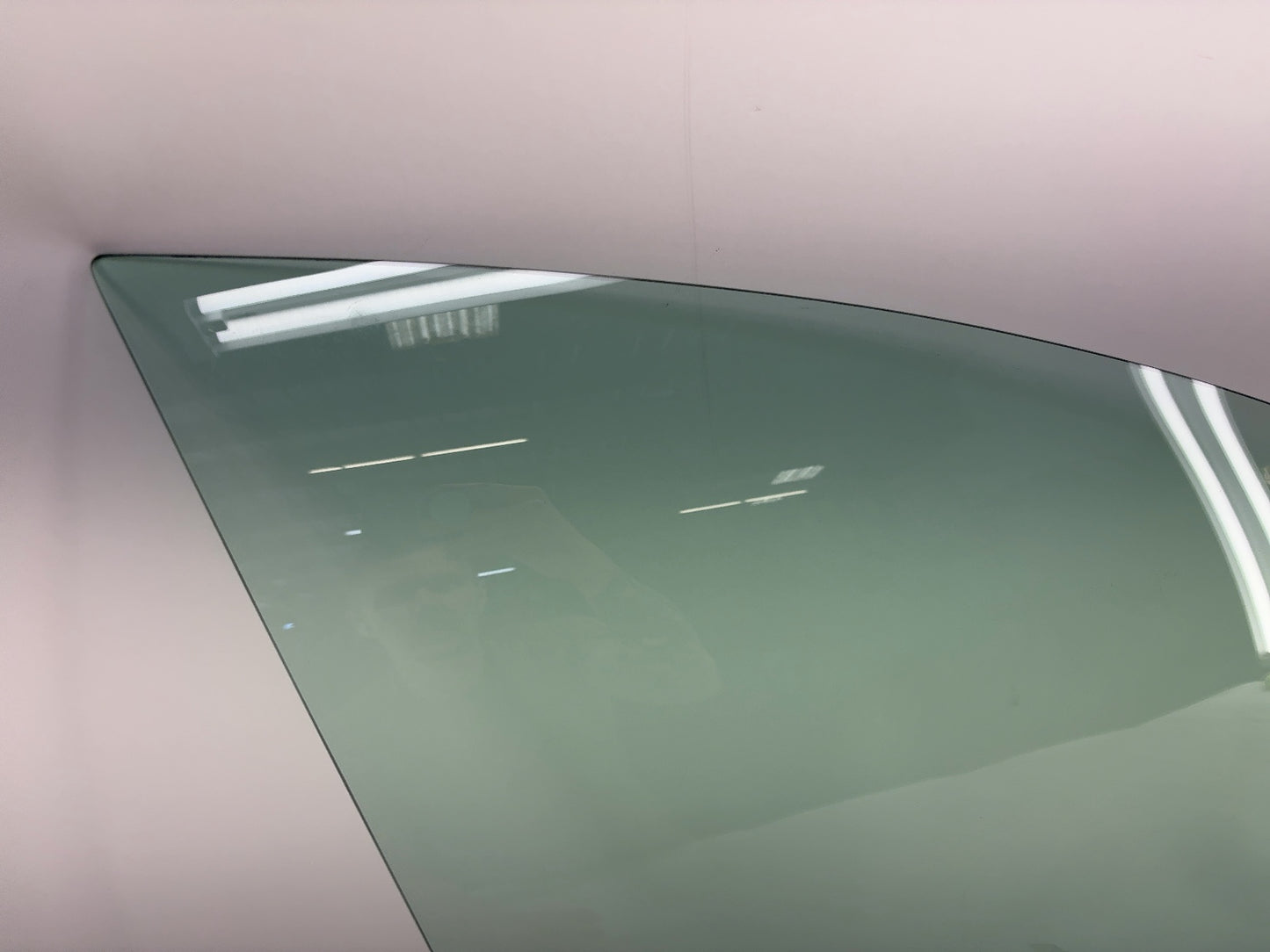 2021-2023 Tesla Model 3 Front Right Door Glass Laminated 1568569-00-C