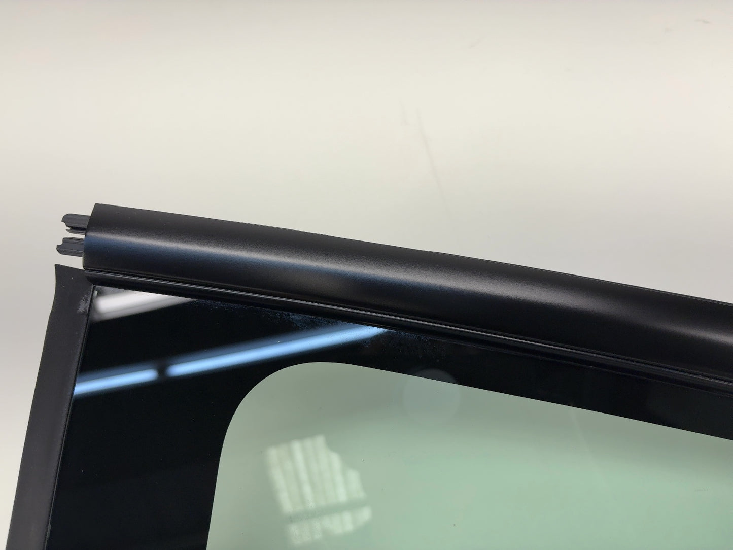 2025 Tesla Model 3 Highland Rear Quarter Glass Left Black 1915483-20-C