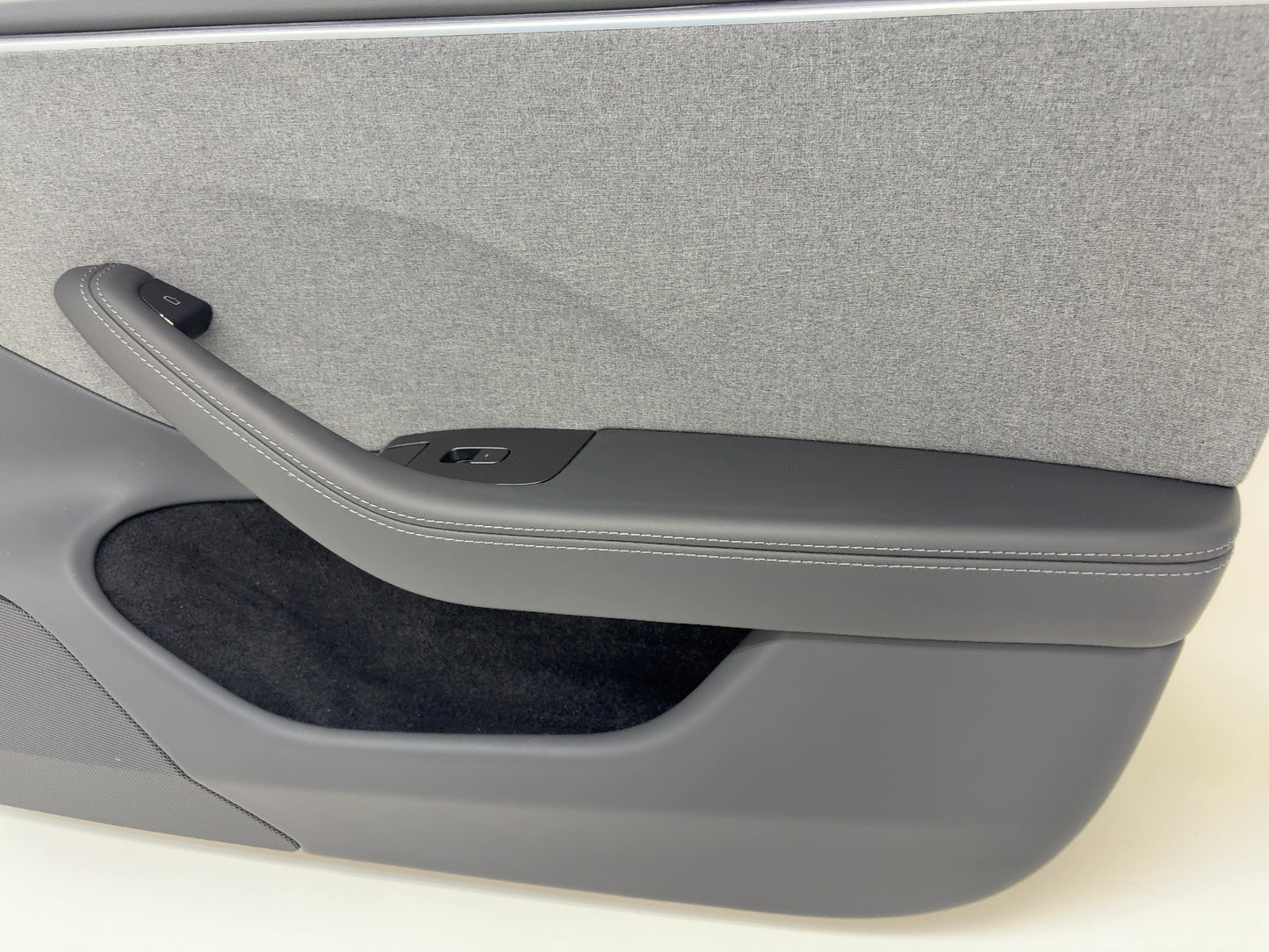 2025 Tesla Model 3 Highland Front Right Door Panel 1776740-20-E