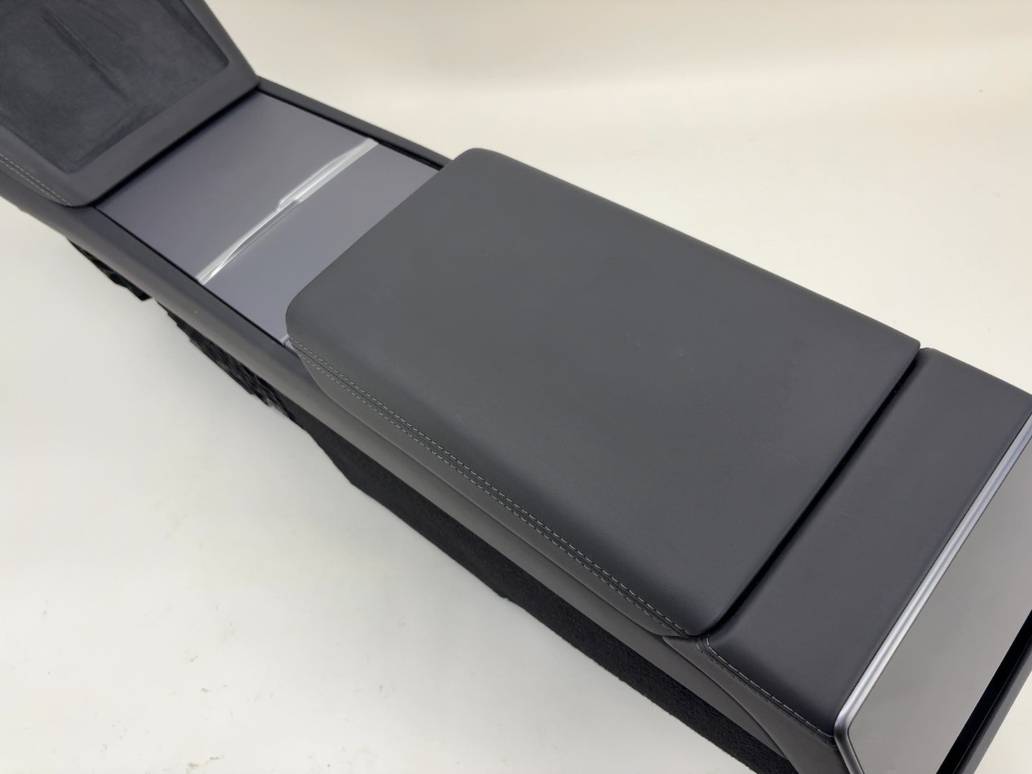 2025 Tesla Model 3 Highland Center Console 1714377-24-L
