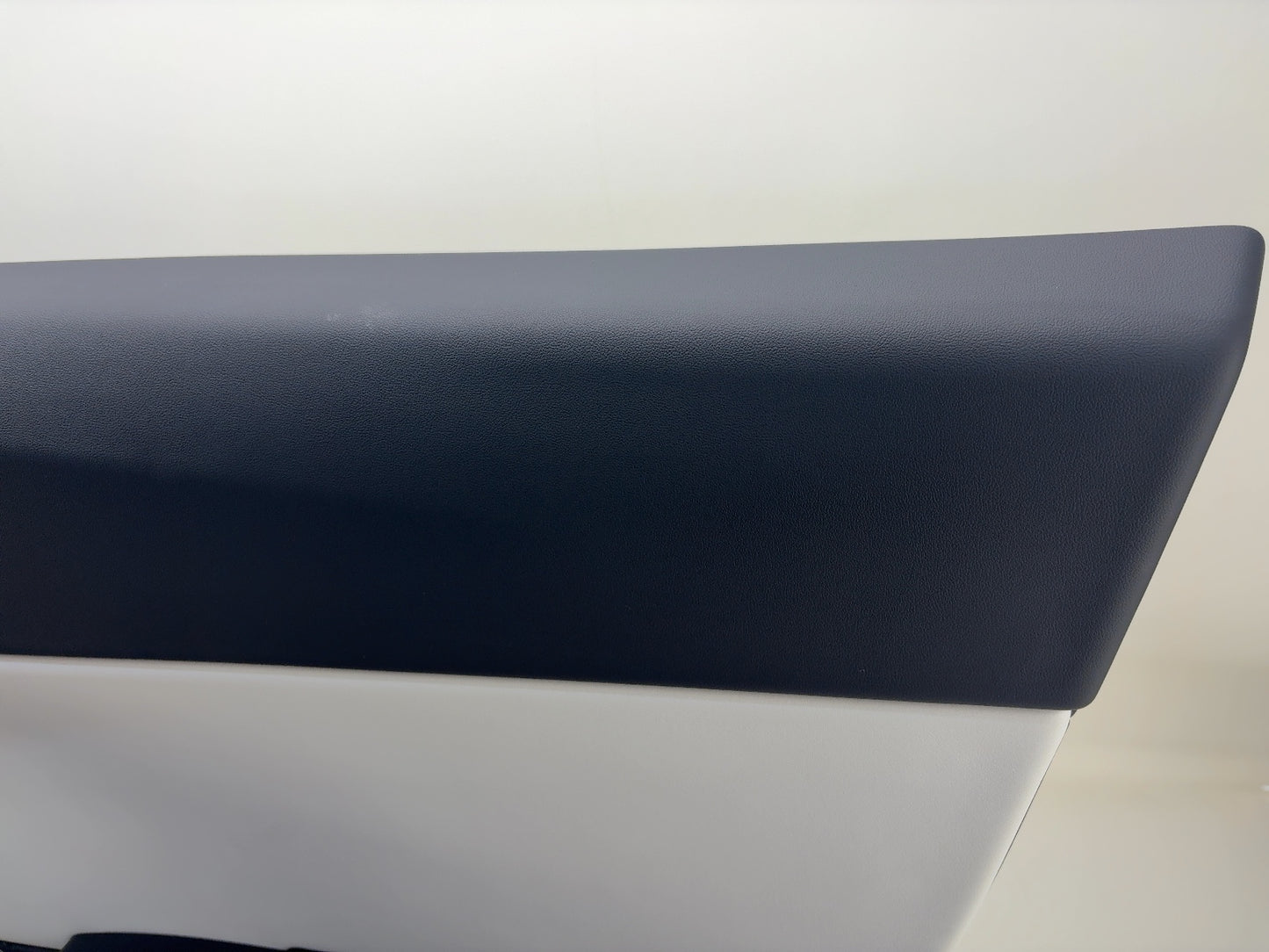 2022-2023 Tesla Model Y Rear Right Door Panel Black 1997297-00-A