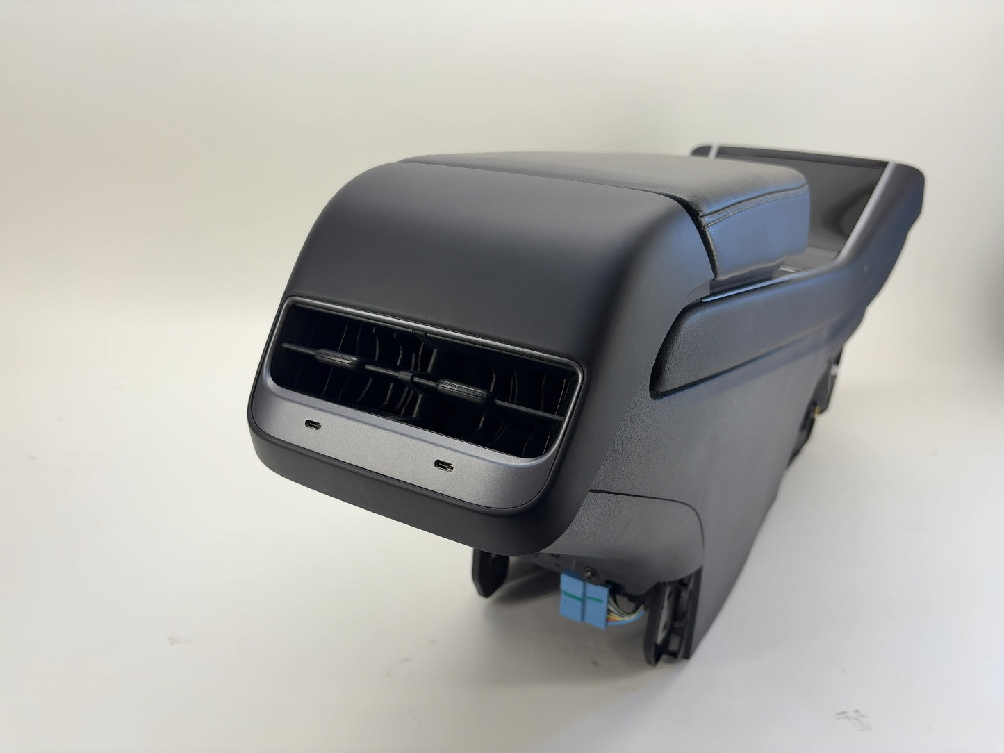 2021 Tesla Model Y Center Console 1516036-00-B