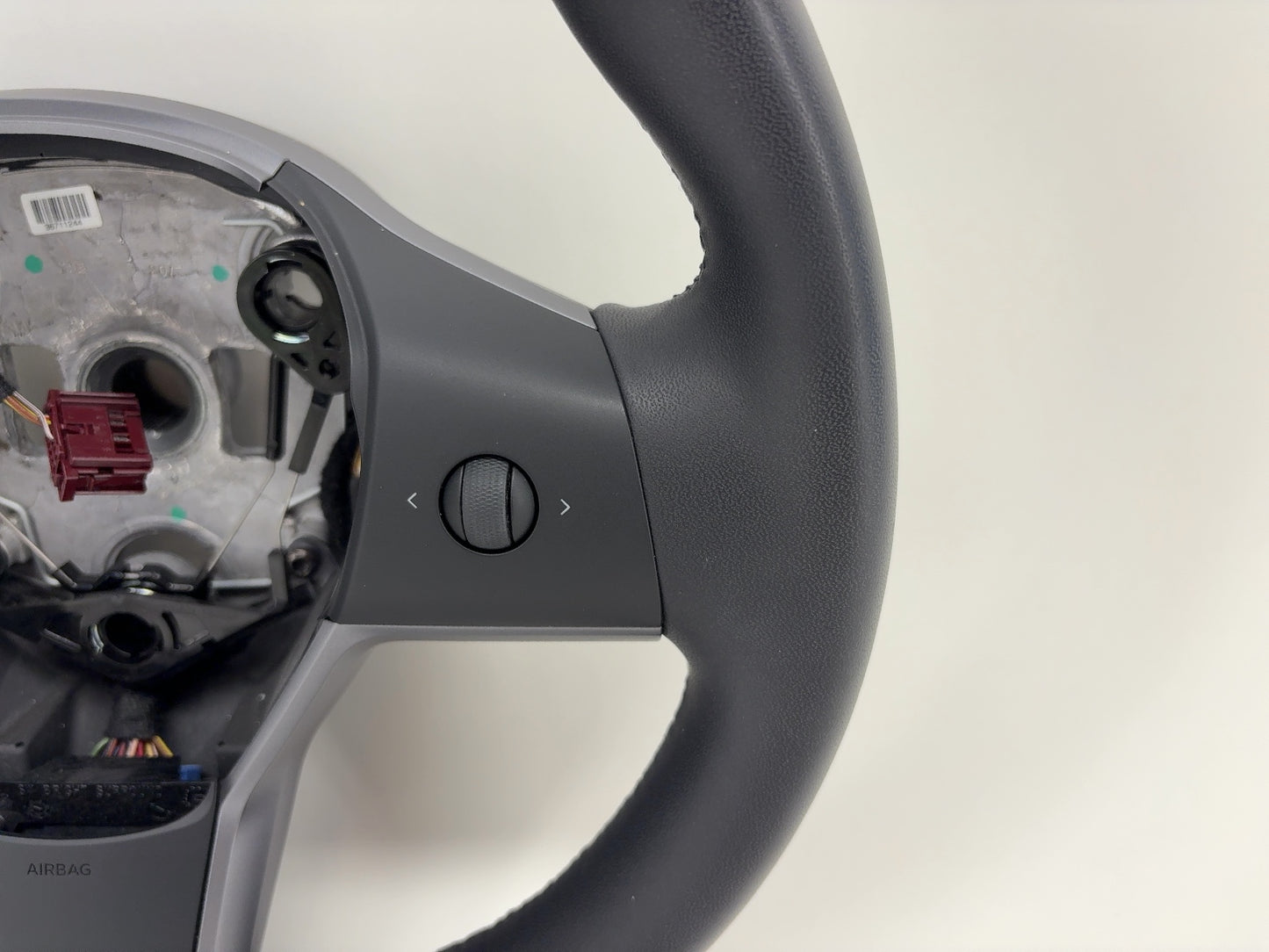 2021 Tesla Model Y Steering Wheel Pur Leather 1095222-00-N