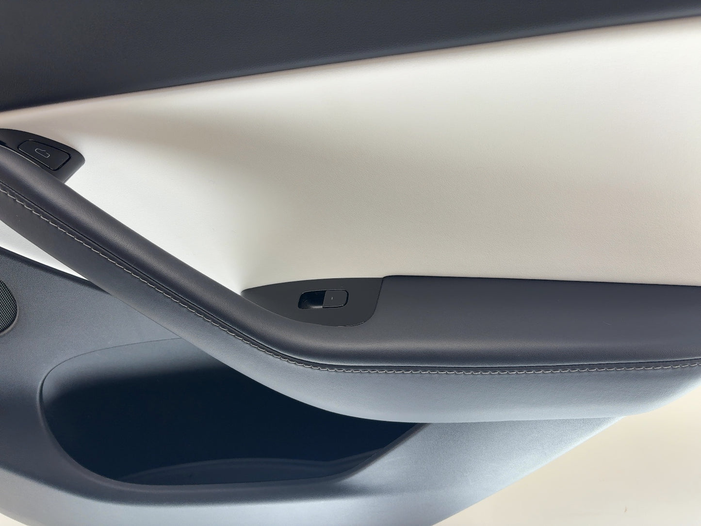 2021 Tesla Model Y Rear Right Door Panel 1497297-92-B