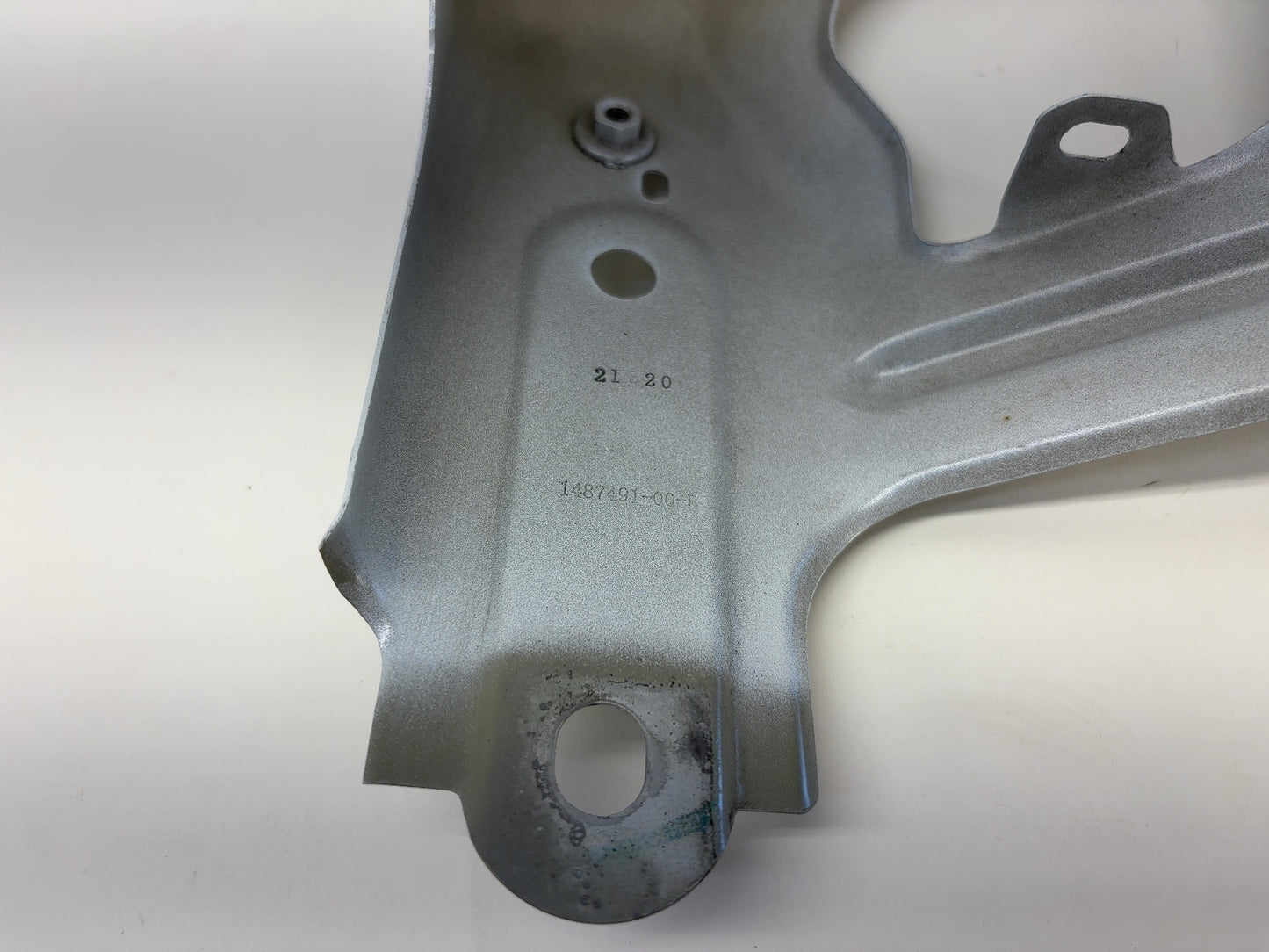 2021 Tesla Model Y Front Left Fender Support Bracket 1487491-00-B