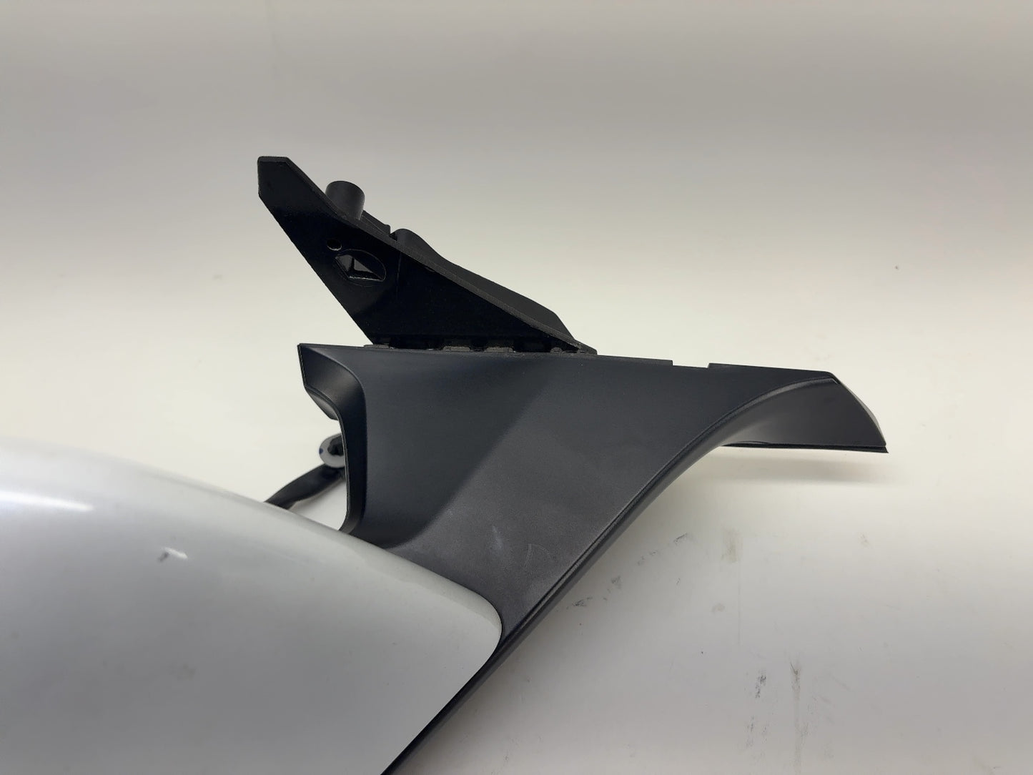 2021 Tesla Model Y Front Right Door Mirror Assembly 1594112-98-A