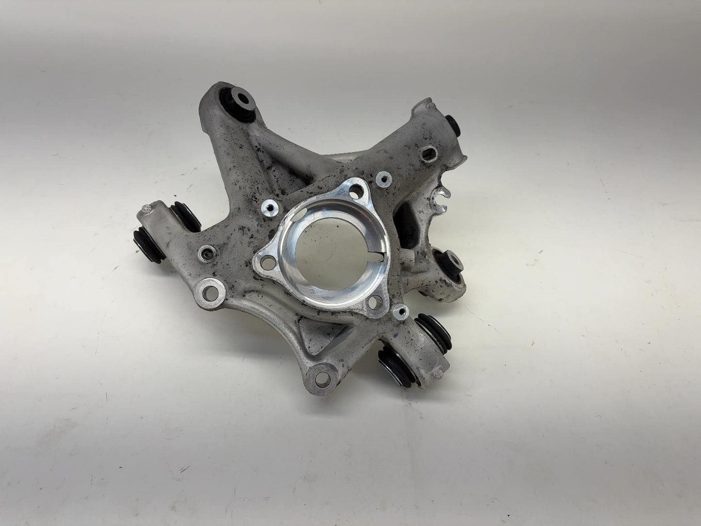 2021 Tesla Model 3 Rear Knuckle Left 1044411-00-F