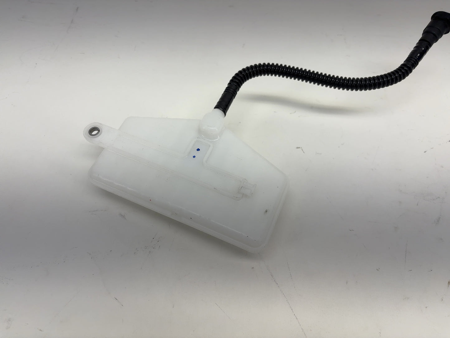 2021 Tesla Model X Brake Fluid Reservoir 1620681-00-A