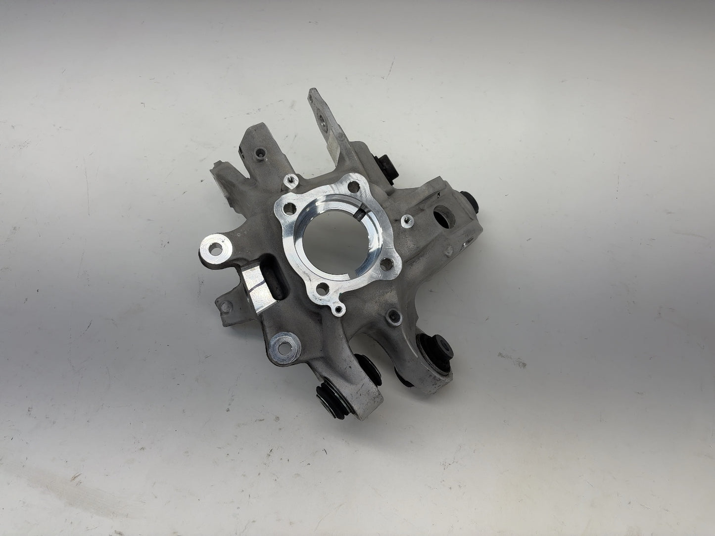 2021 Tesla Model X Rear Right Knuckle 1620416-00-G