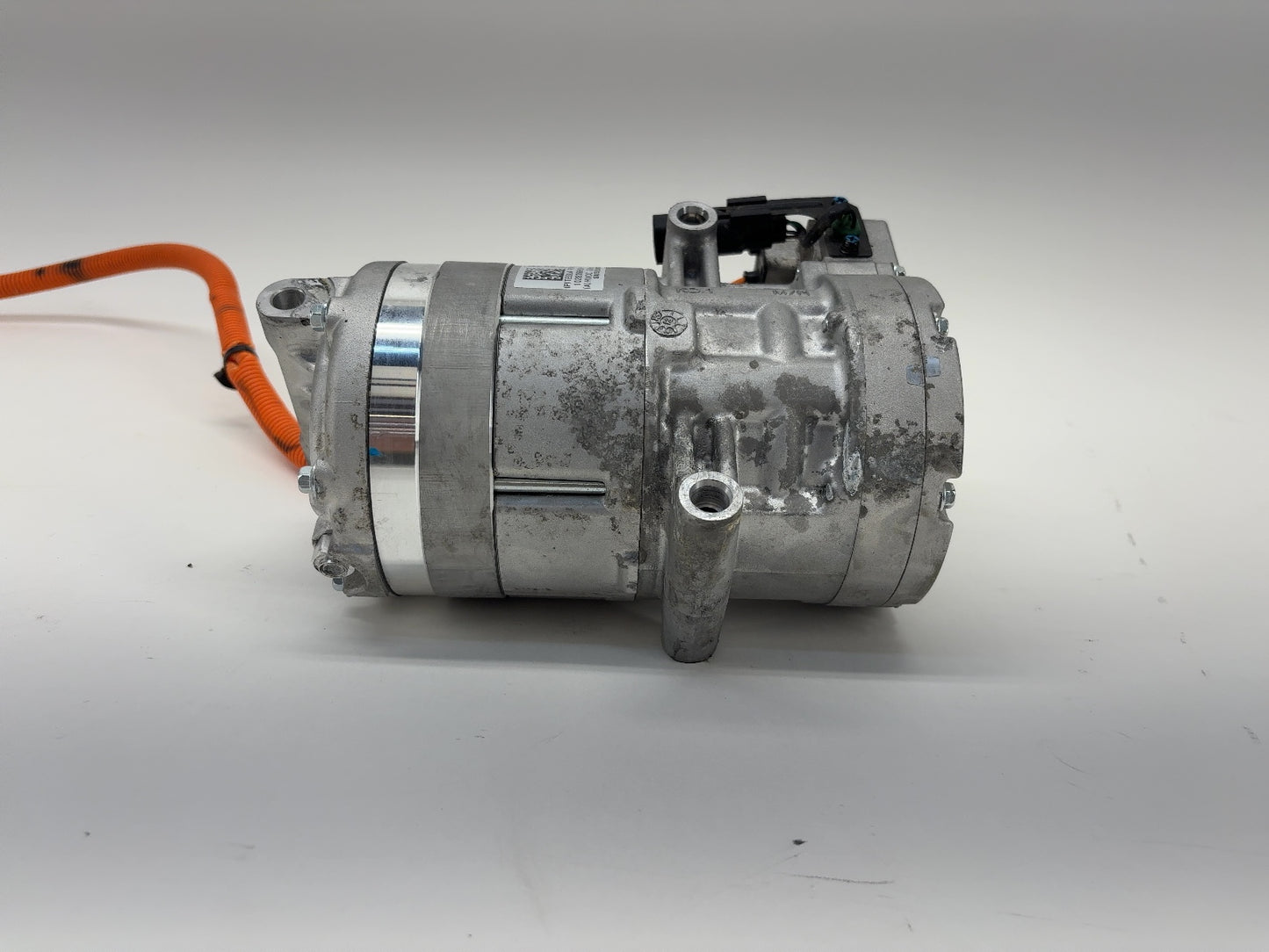2015 Tesla Model S A C Compressor 1028398-00-E