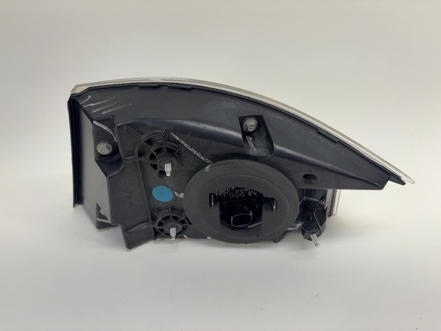 2015 Tesla Model S Left Tail Lamp 6005918-00-D