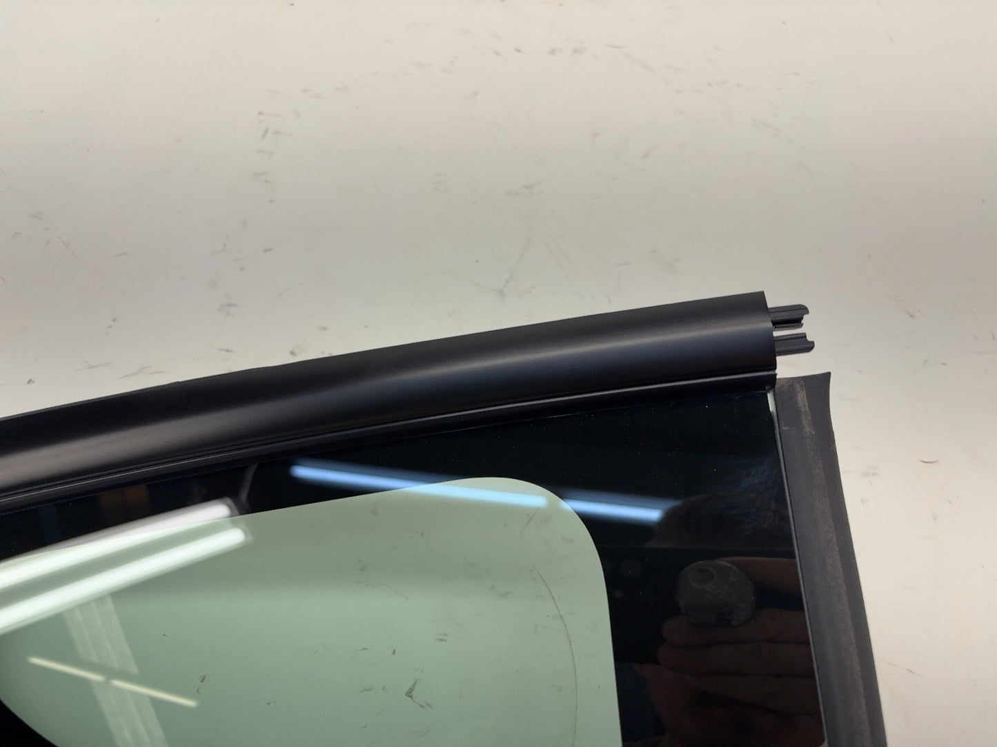 2025 Tesla Model 3 Highland Rear Quarter Glass Right Black 1915484-20-C