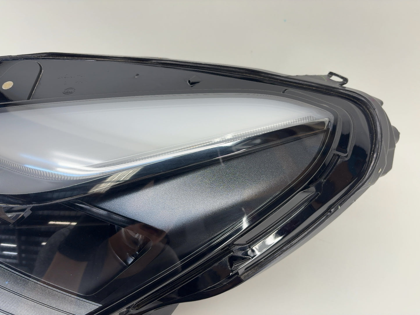 2023 Tesla Model 3 Global Headlamp Left 1514952-00-D