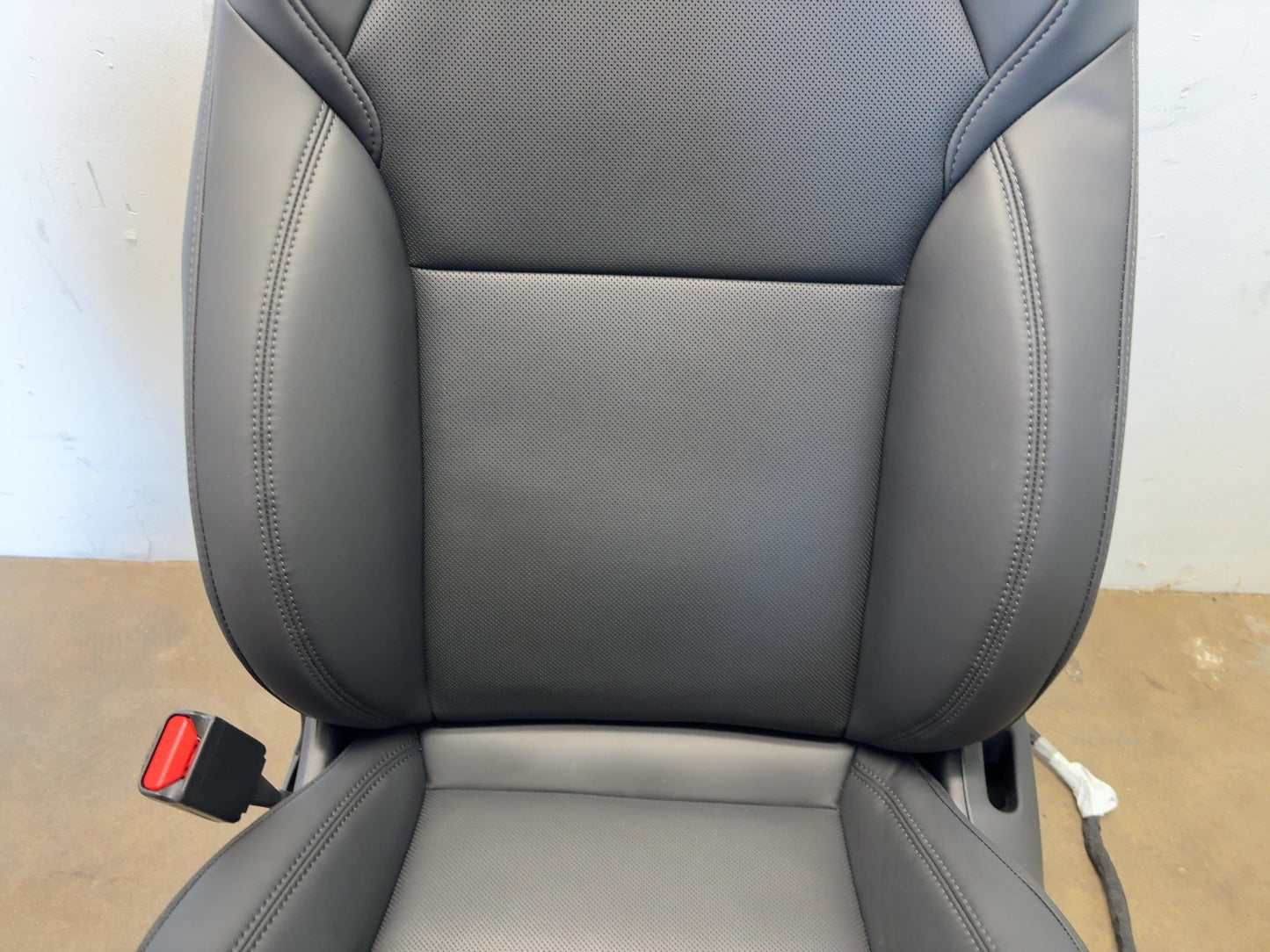 2025 Tesla Model 3 Highland Front First Row Seat Left Black 7754322-01-C