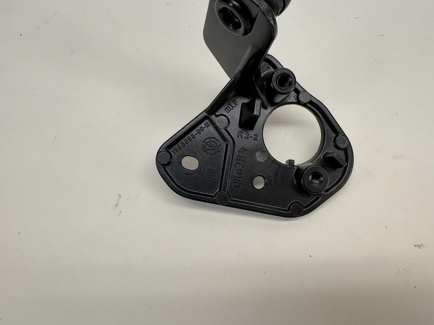 2025 Tesla Model 3 Highland Hood Right Strut With Bracket 1988098-00-B